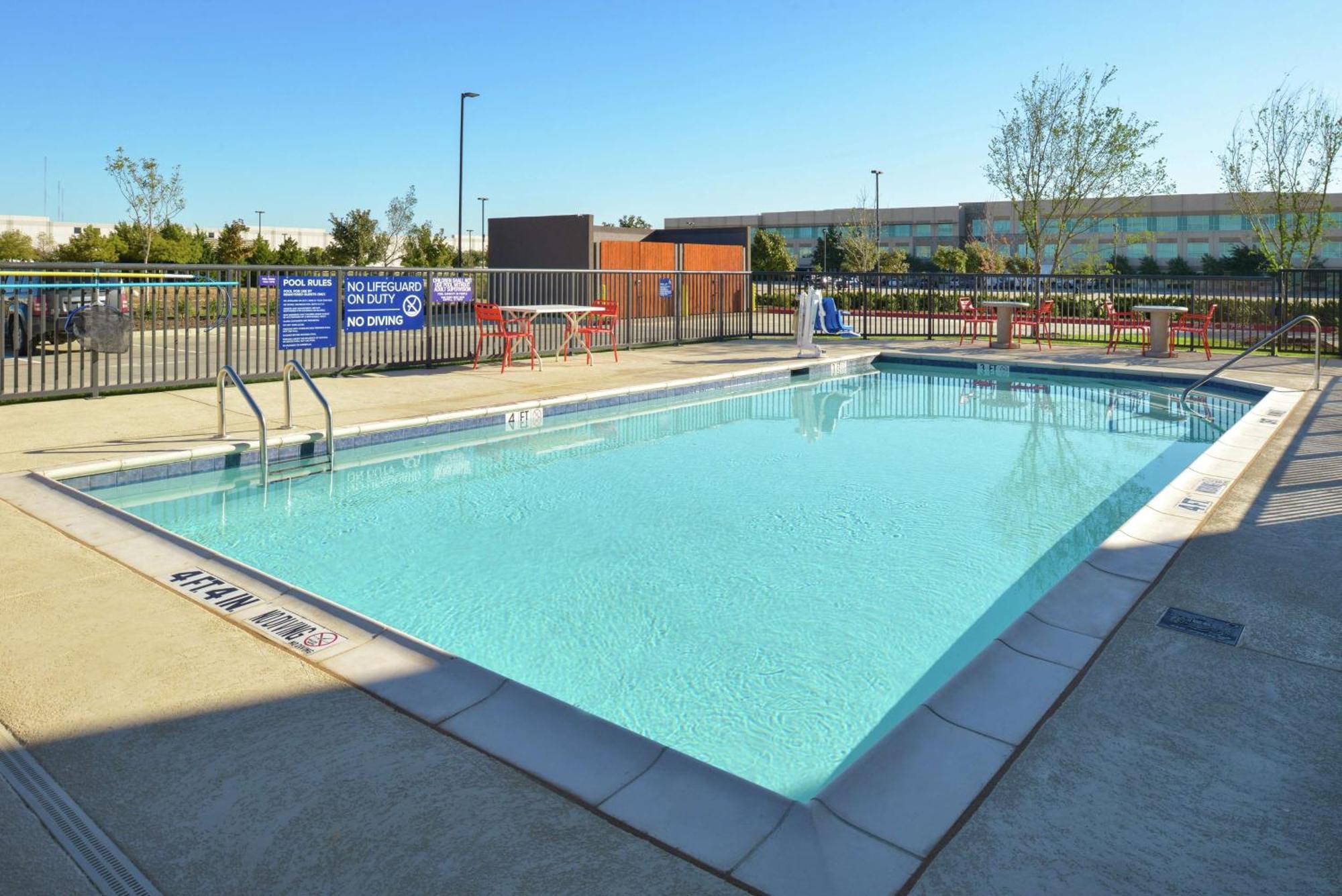 Tru By Hilton Coppell Dfw Airport North Hotel Exterior foto