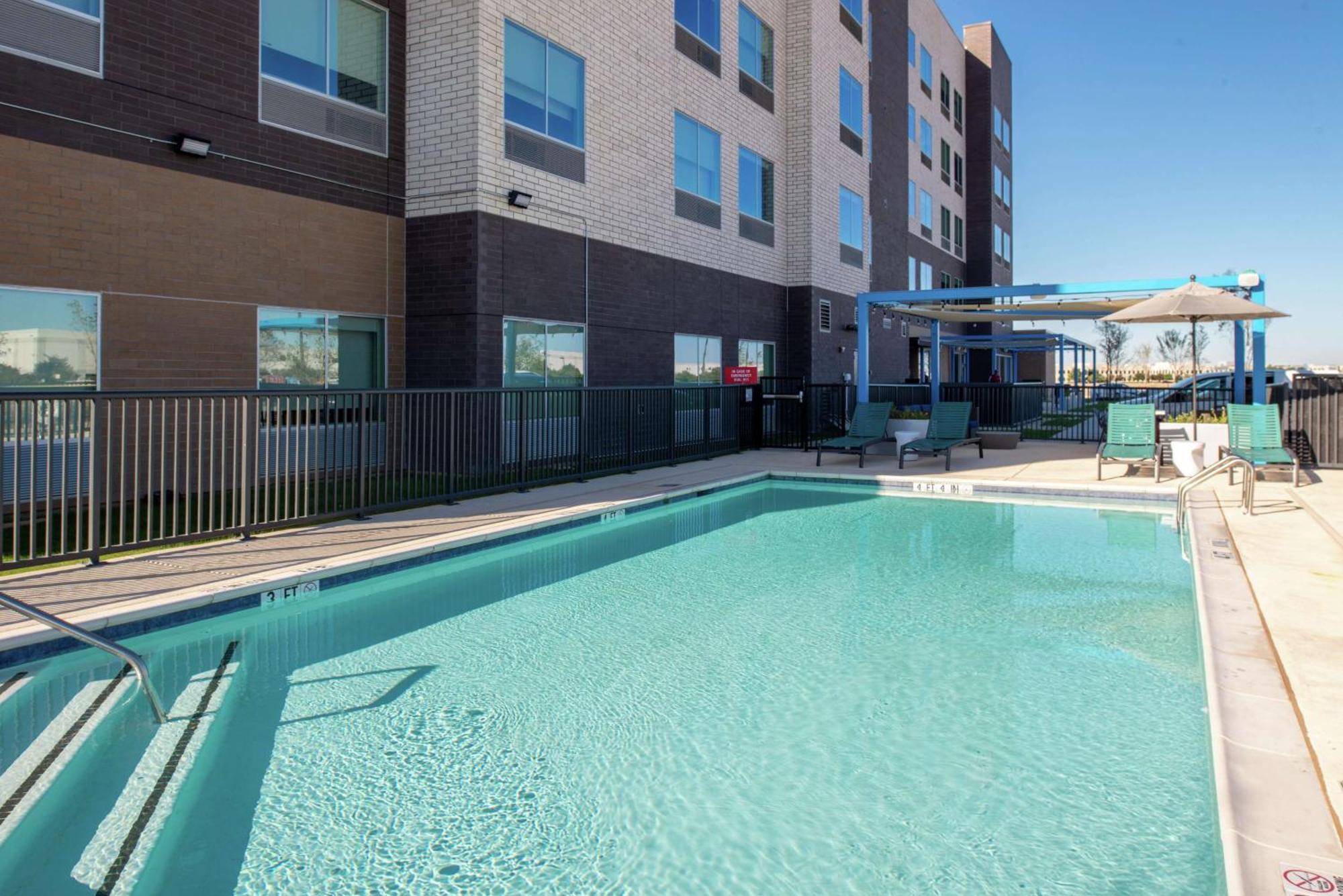 Tru By Hilton Coppell Dfw Airport North Hotel Exterior foto